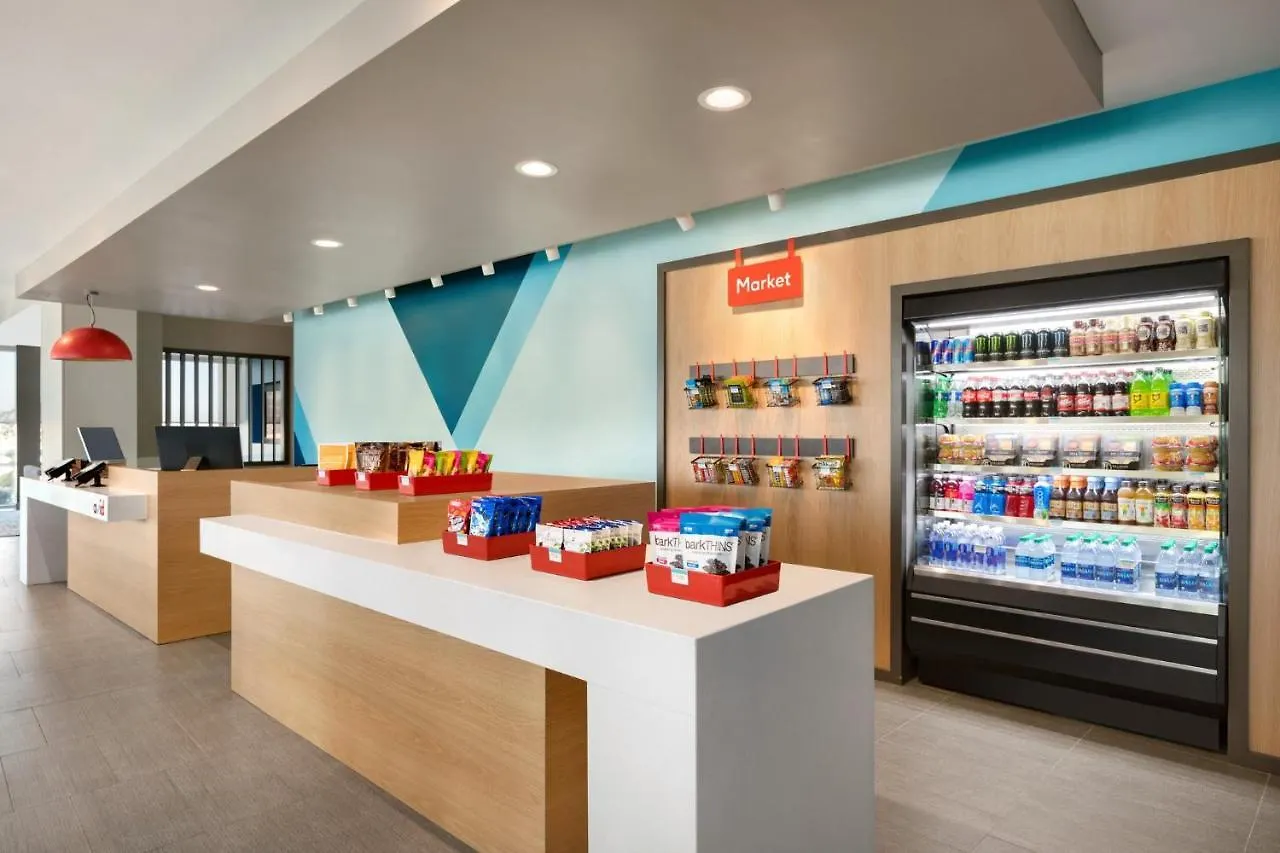 Avid Hotels - Guadalajara Av Vallarta Pte By Ihg Zapopan 3*,