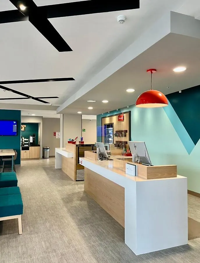 Avid Hotels - Guadalajara Av Vallarta Pte By Ihg Zapopan 3*,